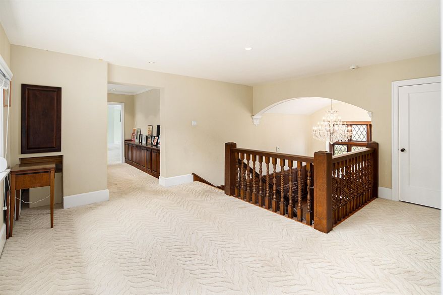 1678 Somerset Crescent