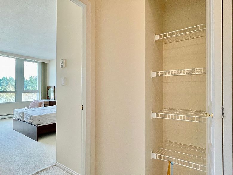 707 5775 Hampton Place