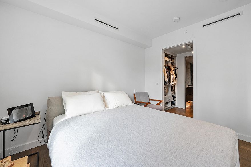 303 1365 Davie Street