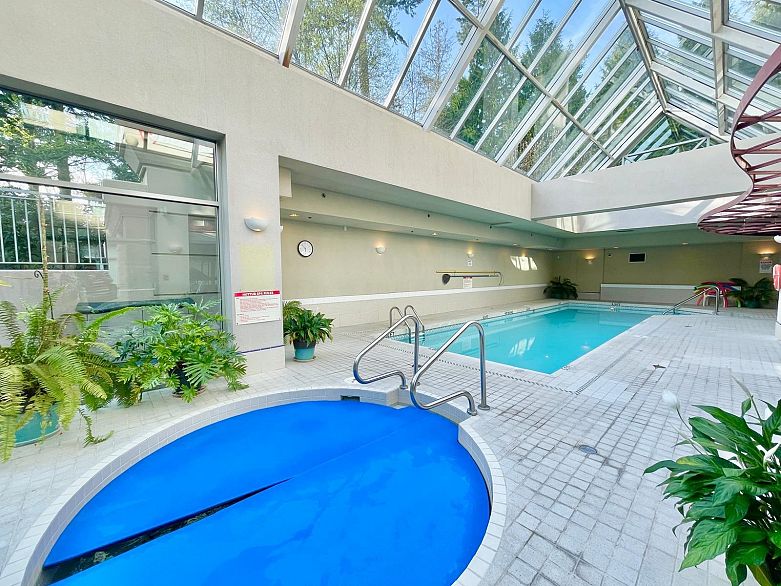 707 5775 Hampton Place