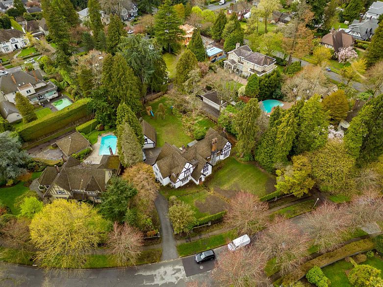 1678 Somerset Crescent