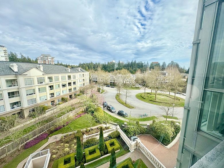 707 5775 Hampton Place