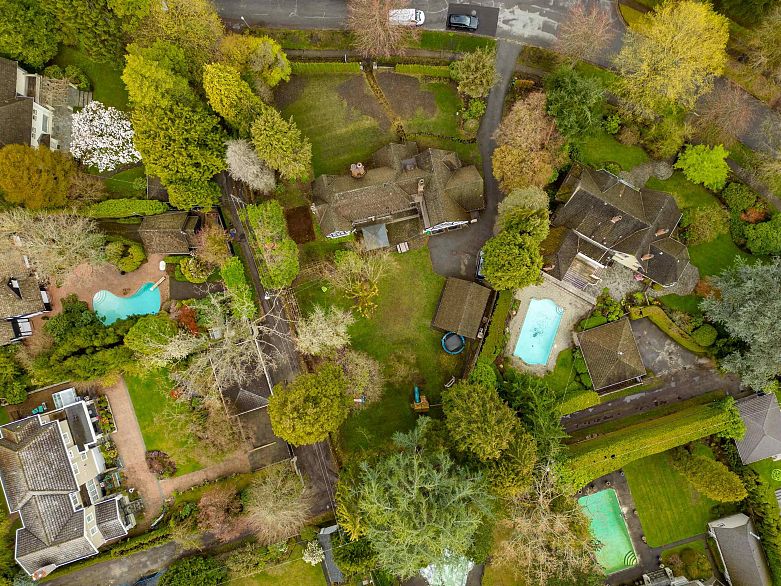 1678 Somerset Crescent