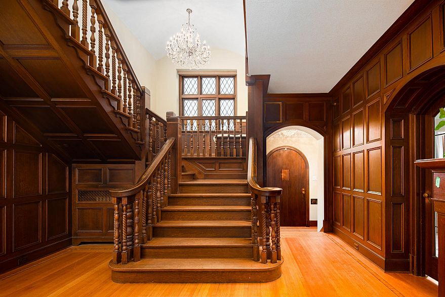 1678 Somerset Crescent