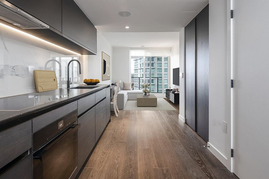 1706 620 Cardero Street