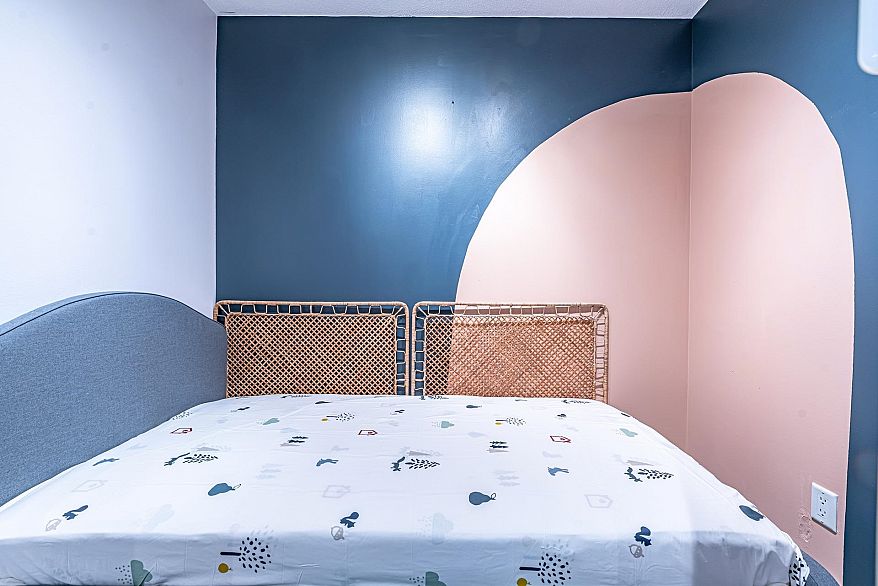 607 618 Abbott Street