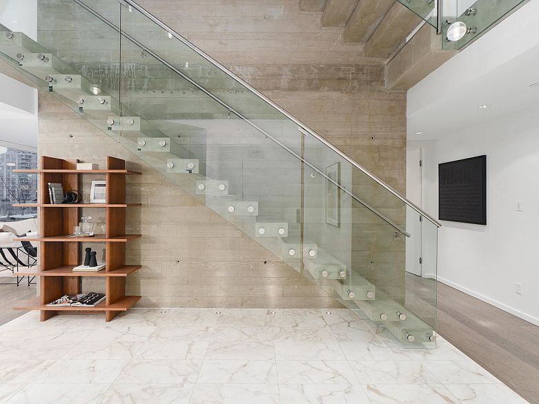 801 221 Union Street