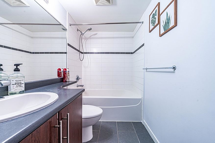 607 618 Abbott Street