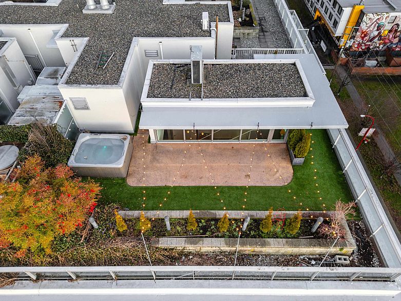 801 221 Union Street