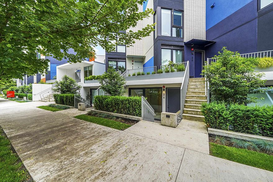 316 E 15th Avenue