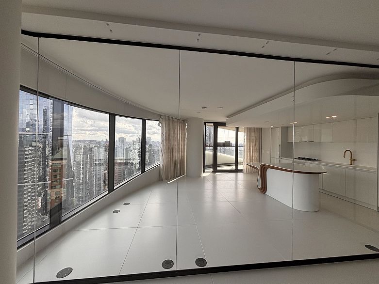 2702 1033 Nelson Street