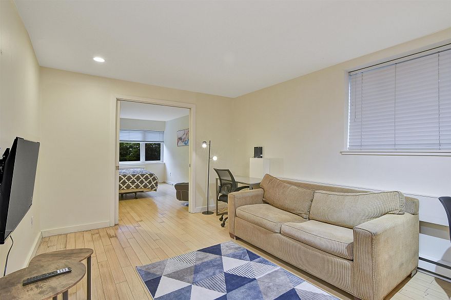 3B 1540 HARO STREET, Vancouver BC V6G 1G5