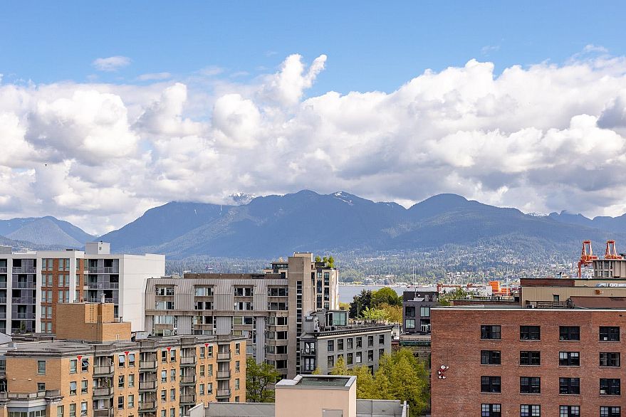 1205 550 TAYLOR STREET, Vancouver BC V6B 1R1