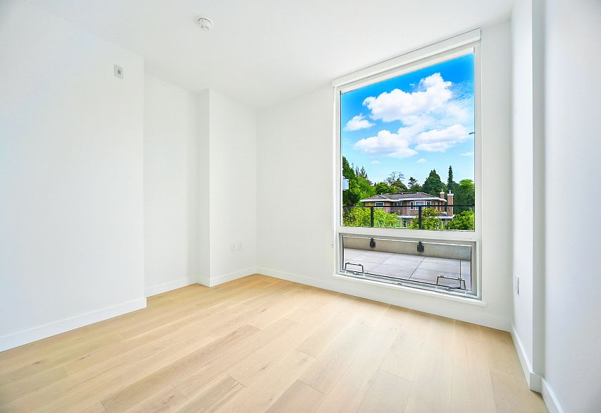 315 5212 Cambie Street