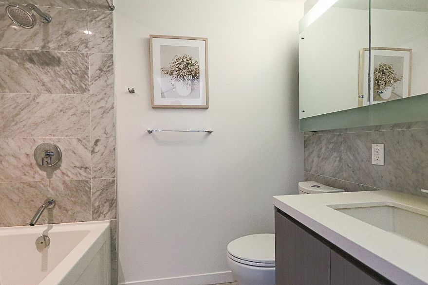 1507 68 Smithe Street