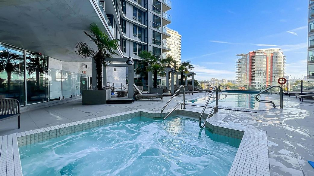 1507 68 Smithe Street