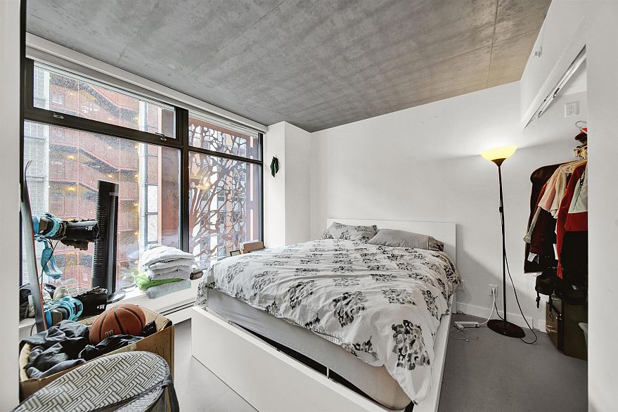 502 128 W Cordova Street