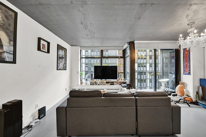 502 128 W Cordova Street