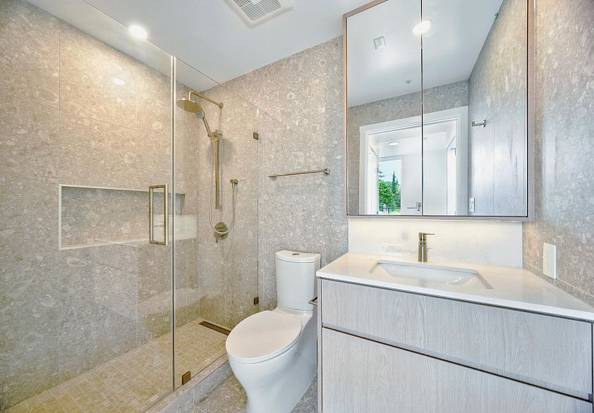 315 5212 Cambie Street