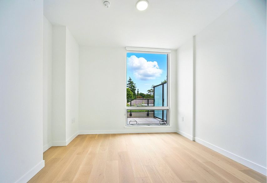 315 5212 Cambie Street