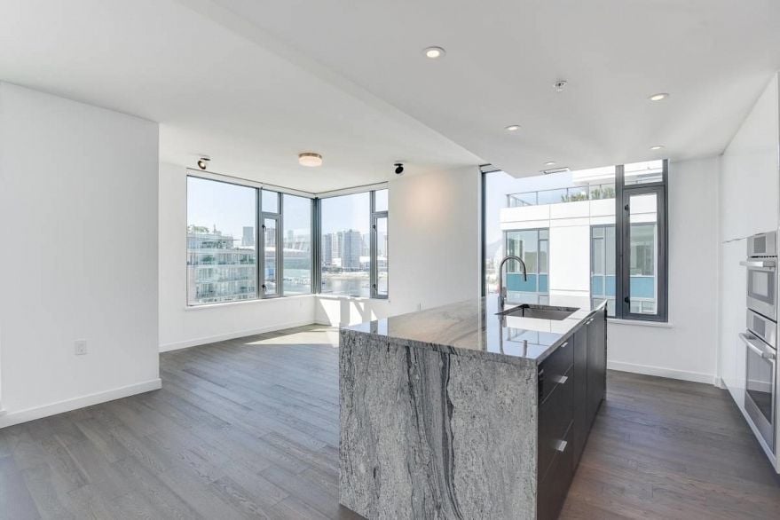 1007 1688 PULLMAN PORTER STREET, Vancouver BC V6A 0H3