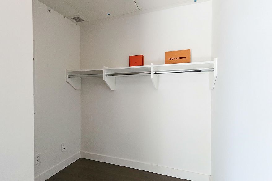 1507 68 Smithe Street