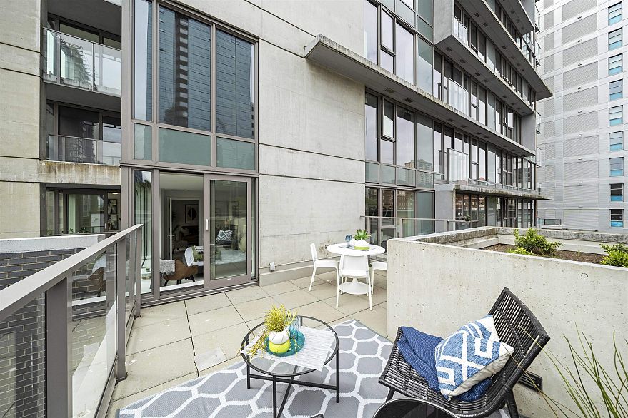 702 1133 Hornby Street