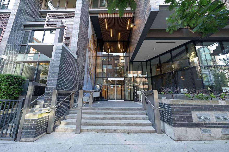 702 1133 Hornby Street