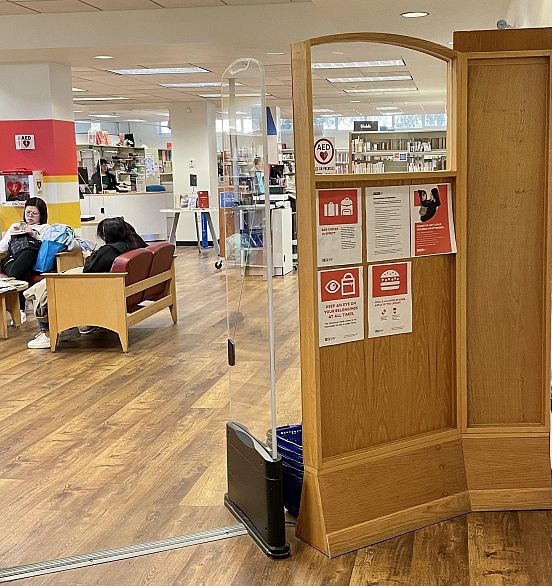 204 5626 Larch Street