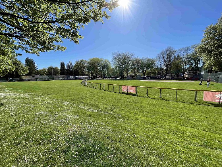 204 5626 Larch Street