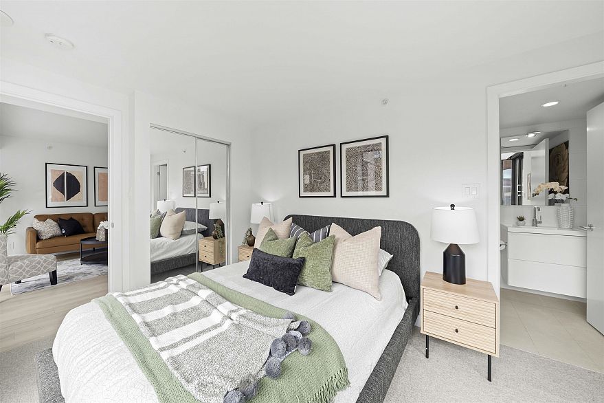 702 1133 Hornby Street