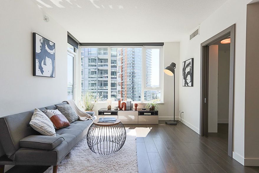 1507 68 Smithe Street