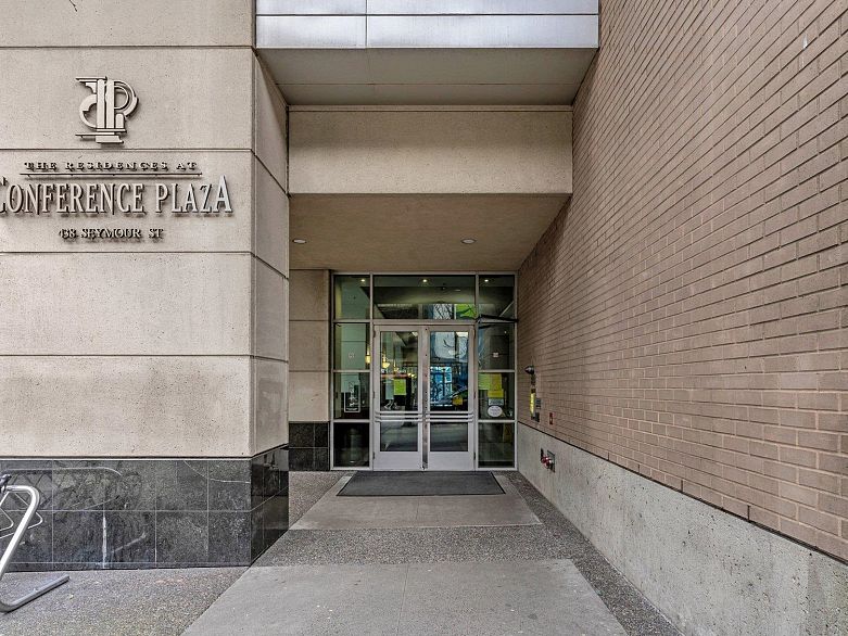 2706 438 Seymour Street