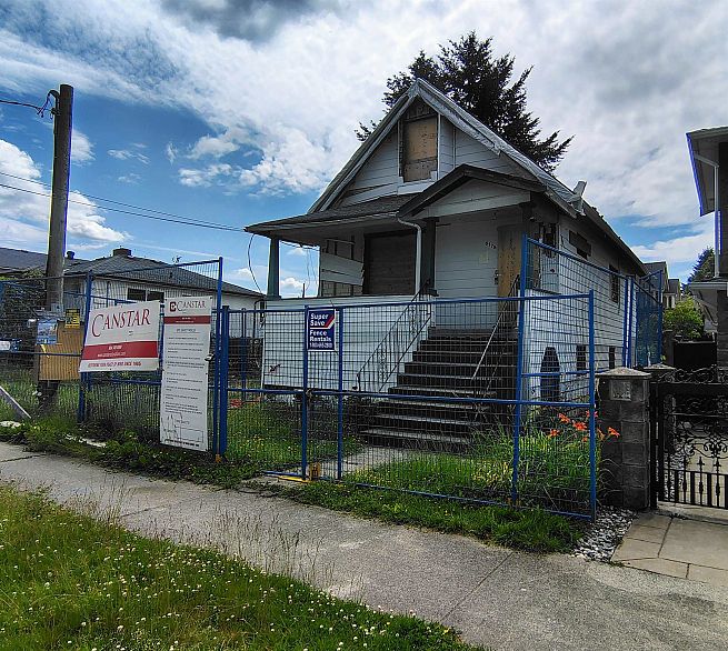 6175 Commercial Street