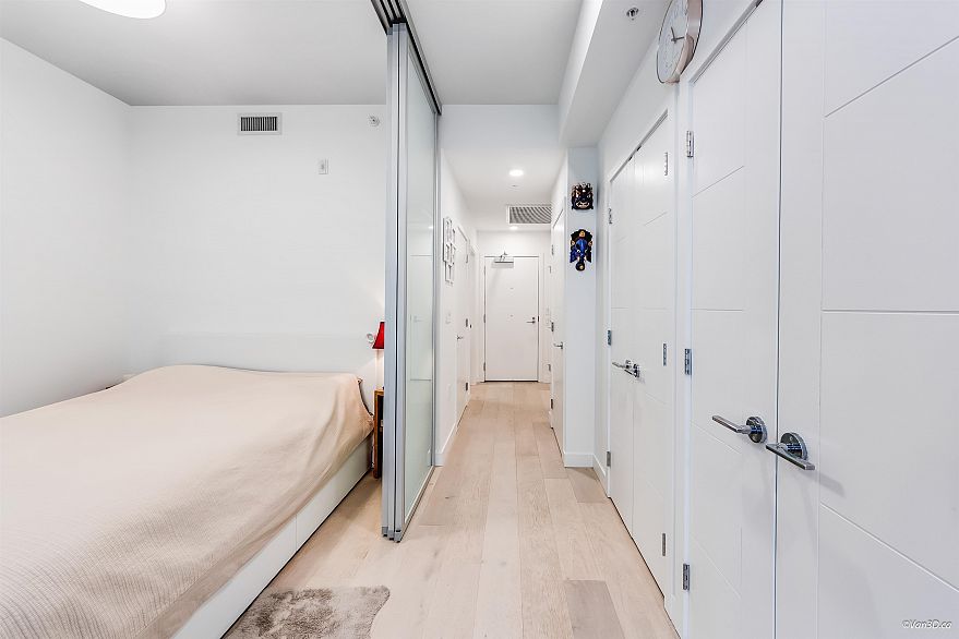 102 4240 Cambie Street