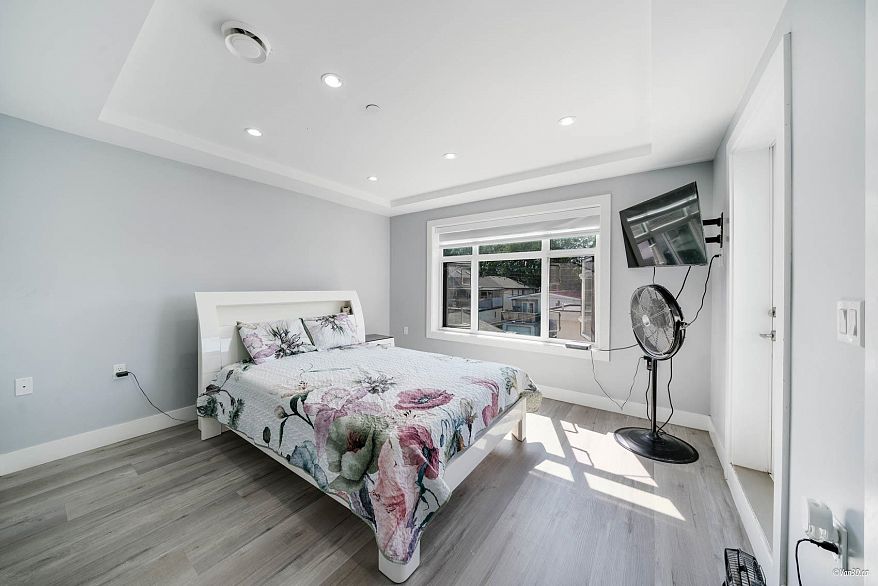 4841 Dumfries Street