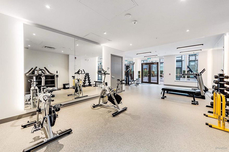 102 4240 Cambie Street