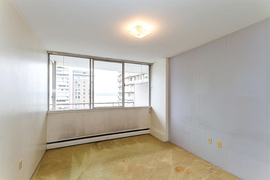 1202 1850 Comox Street