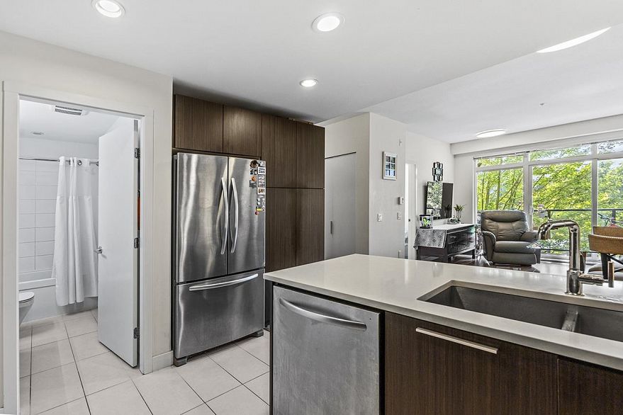 303 6033 Gray Avenue