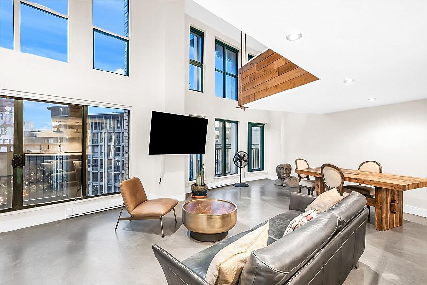 507 22 E Cordova Street