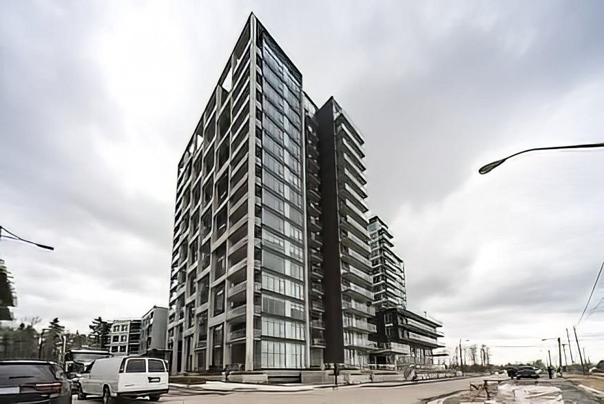 804 3581 E Kent Avenue North