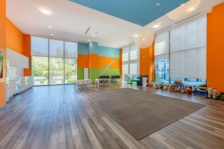 1501 8533 River District Crossing