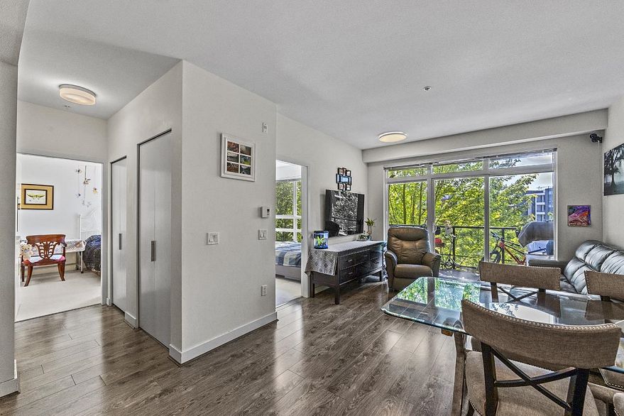 303 6033 Gray Avenue