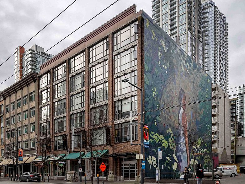 407 1249 Granville Street