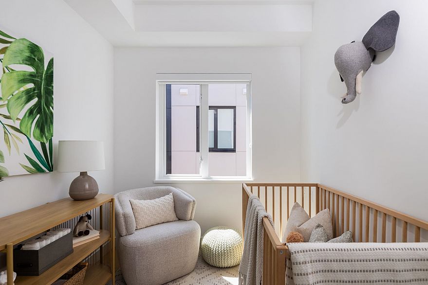 212 715 W 49th Avenue