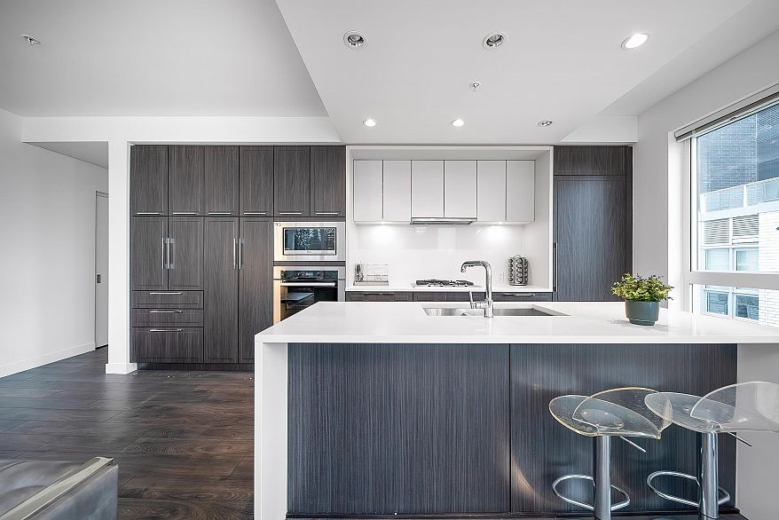 505 6677 Cambie Street