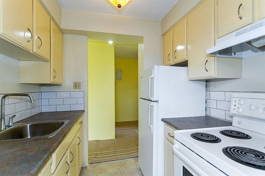 1202 1850 Comox Street