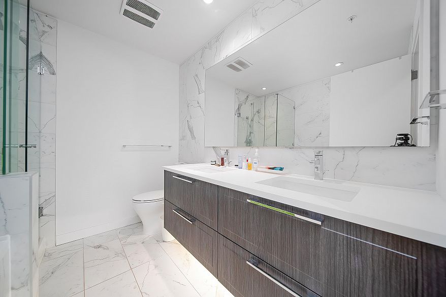 505 6677 Cambie Street