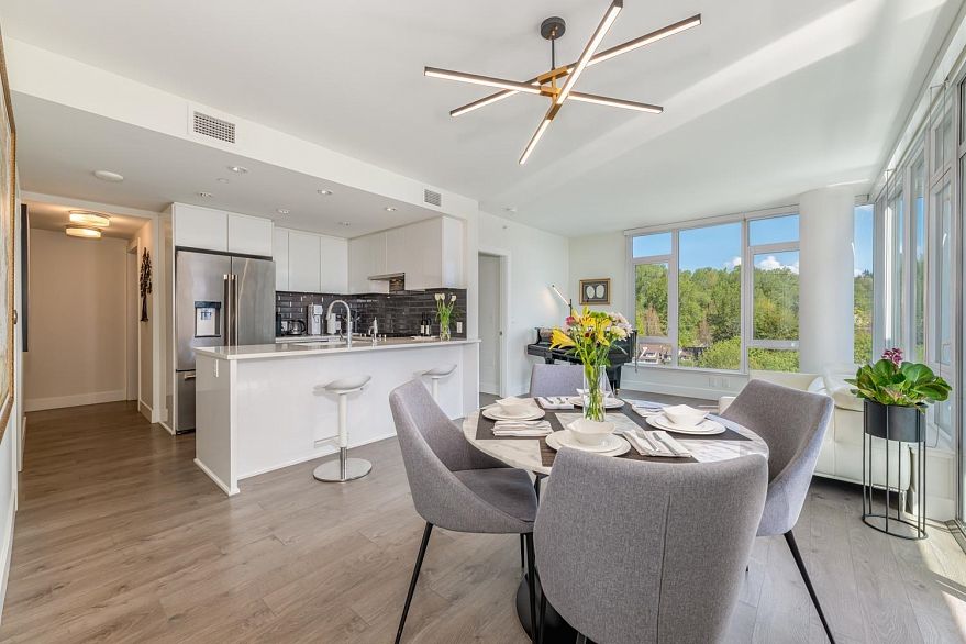 1501 8533 River District Crossing