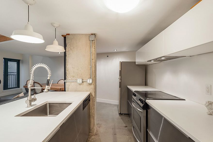 507 22 E Cordova Street